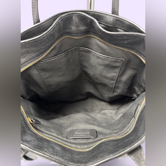 Coach Black Classic Leather Tote with Gold Hardware - Picture 4 of 16